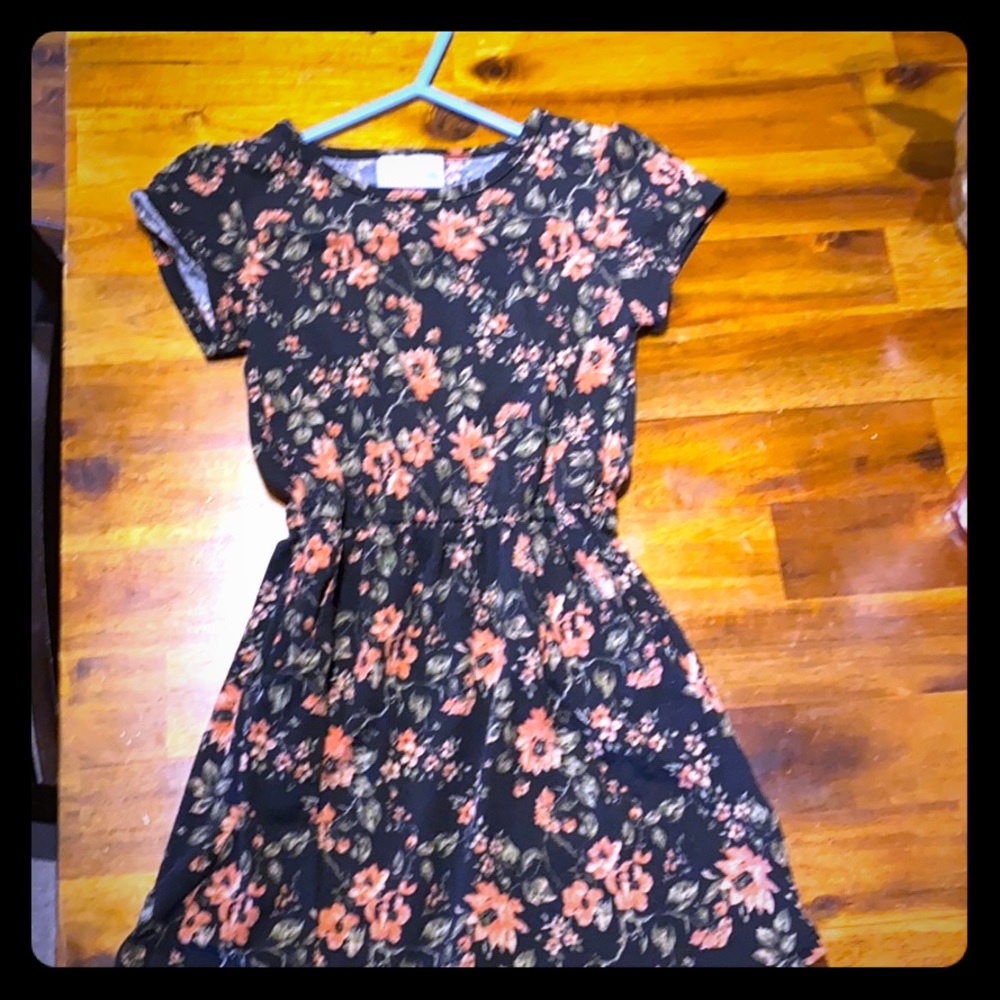 Lularoe Mae size 4 Dress